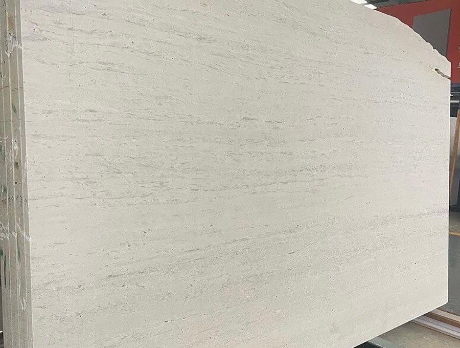 Polar White Travertine Slab Vein Cutted 02.jpg