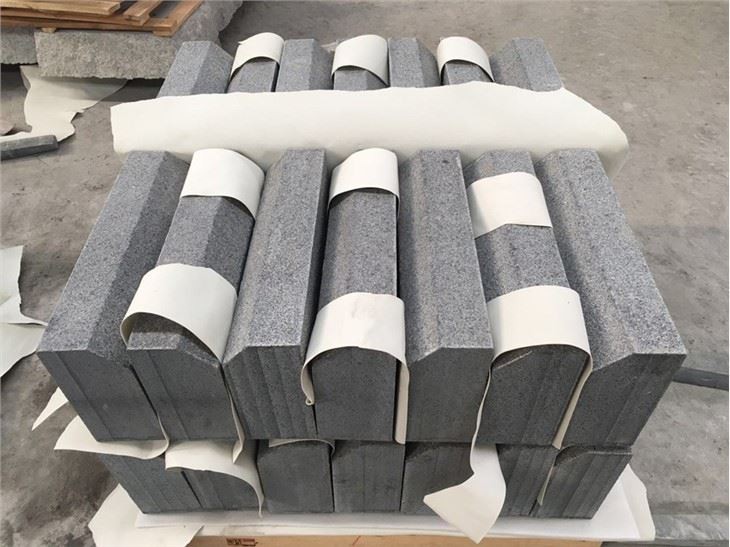 G654 Granite Kerbstone
