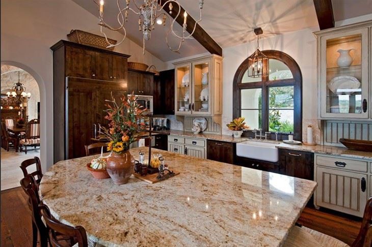 Colonial Gold Granite Countertops