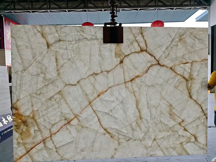 Cristallo Quartzite Slab Translucent